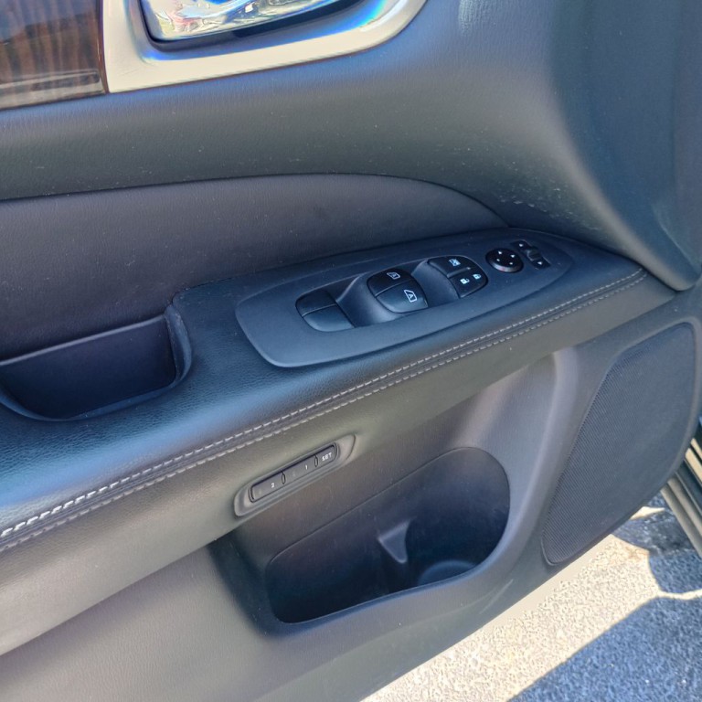 2014 Nissan Pathfinder Image 12