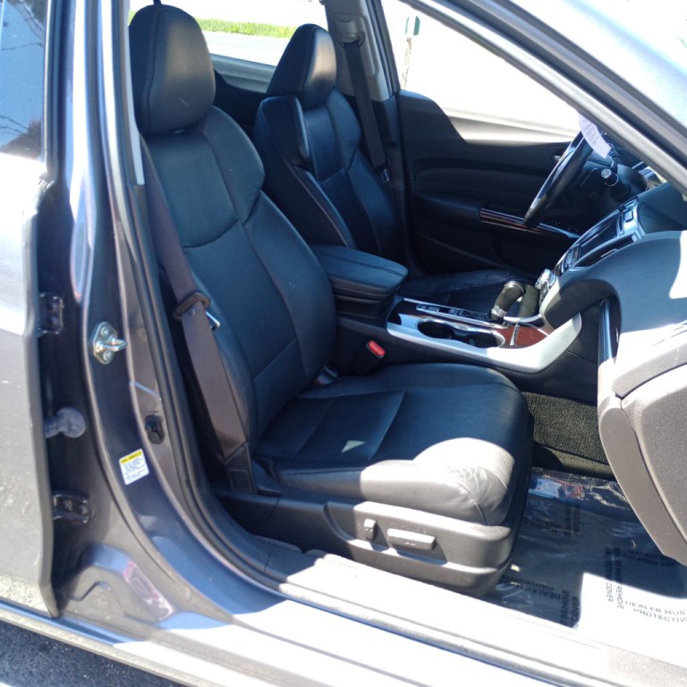 2017 Acura TL Image 24