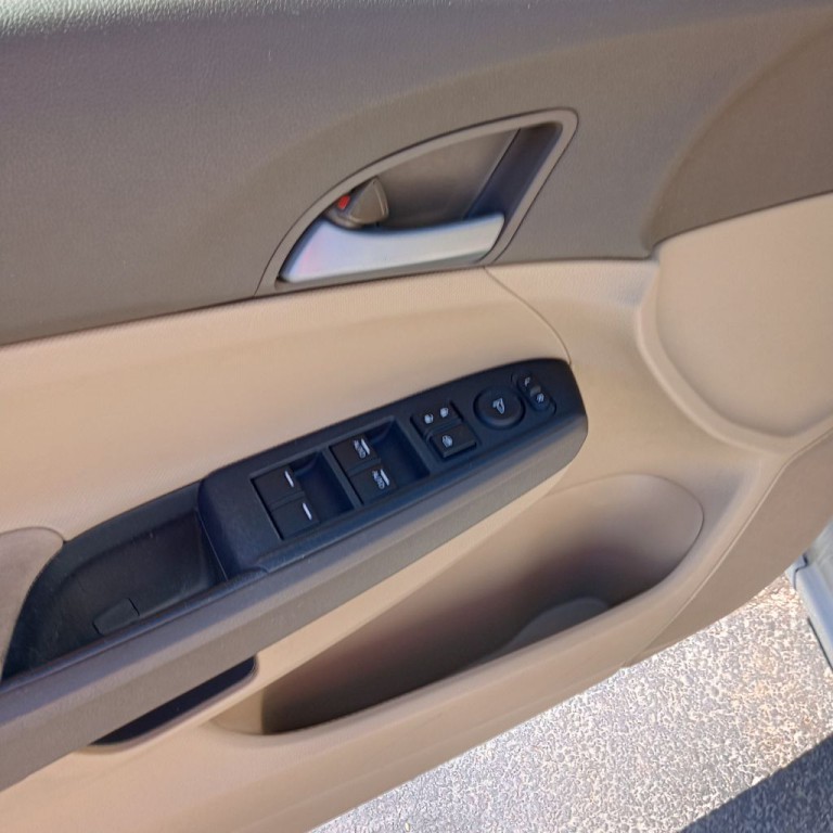2009 Honda Accord Image 12