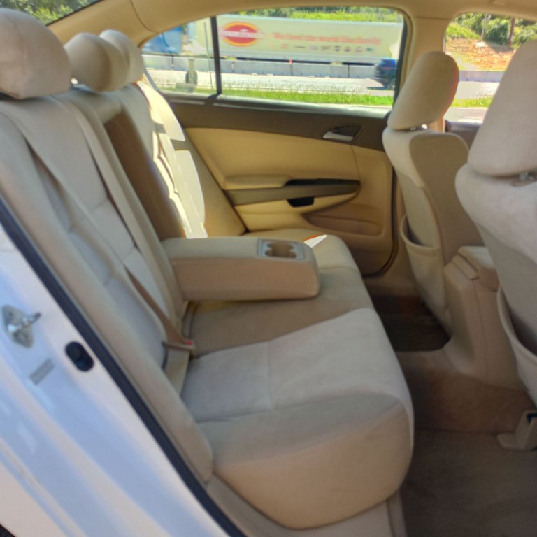 2009 Honda Accord Image 19
