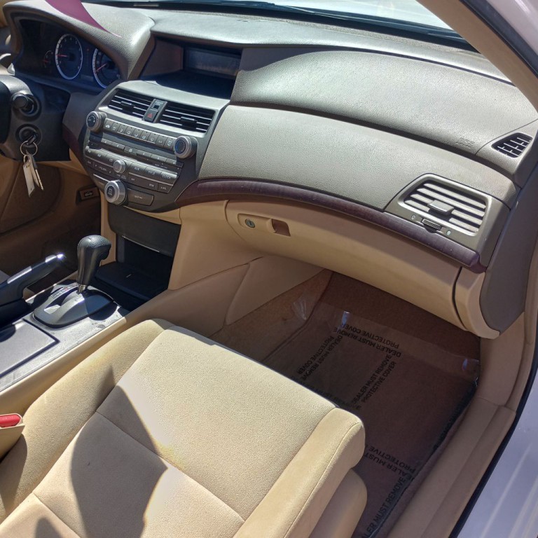 2009 Honda Accord Image 20