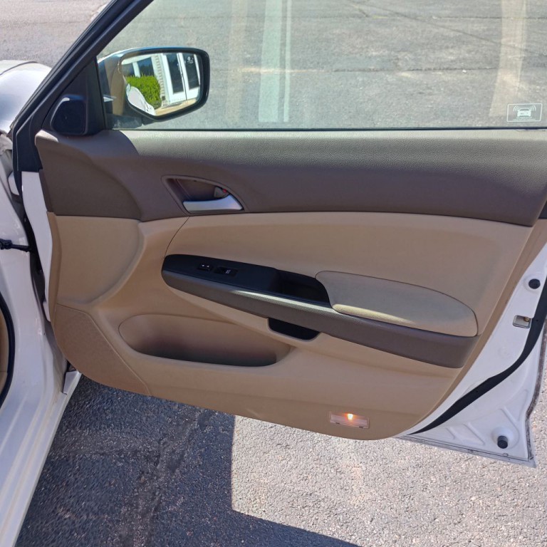 2009 Honda Accord Image 21