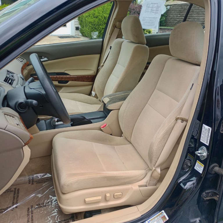 2009 Honda Accord Image 14