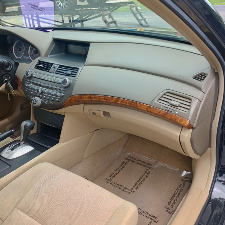 2009 Honda Accord Image 21