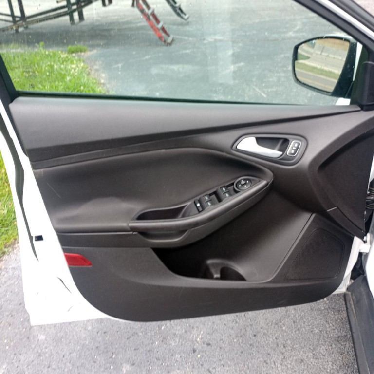 2018 Ford Focus Image 11