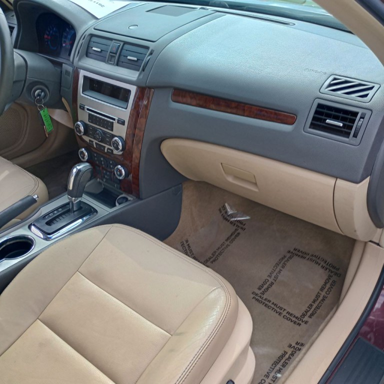 2011 Ford Fusion Image 22