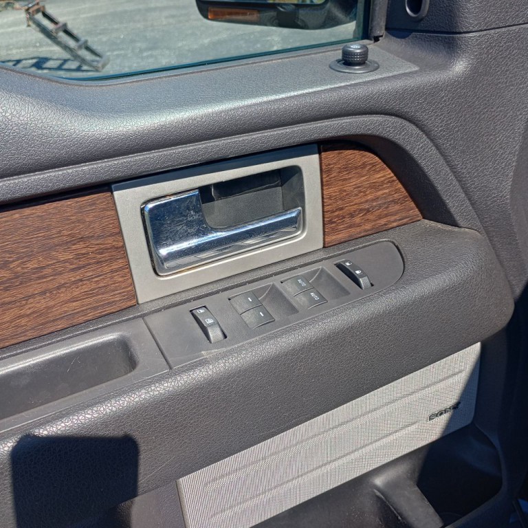 2014 Ford F-150 Image 12