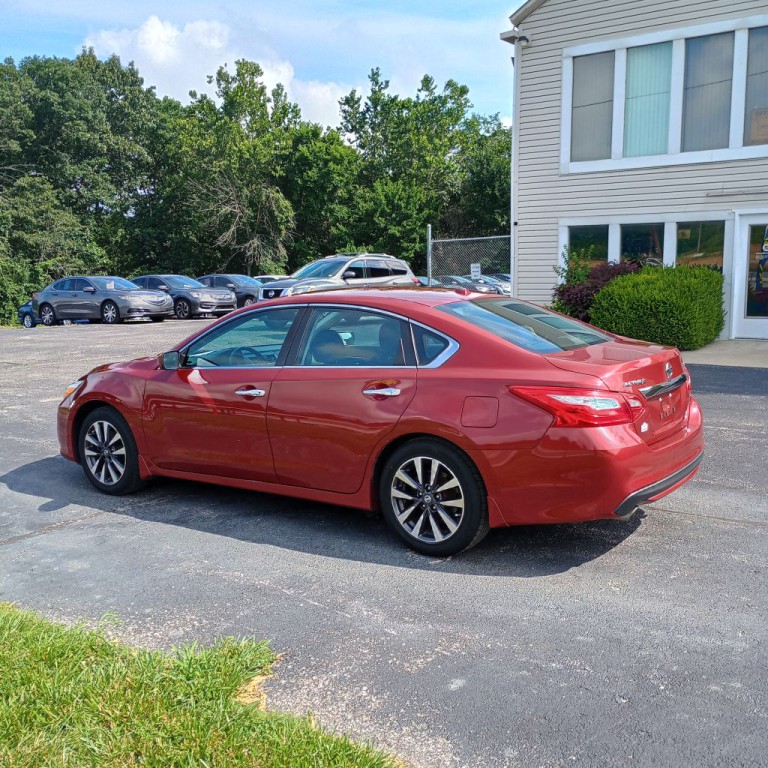 2017 Nissan Altima Image 3