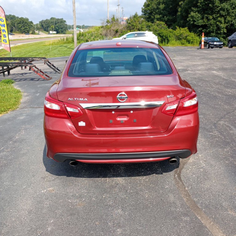 2017 Nissan Altima Image 4