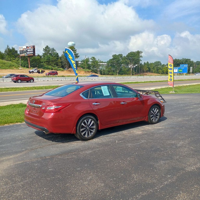 2017 Nissan Altima Image 5