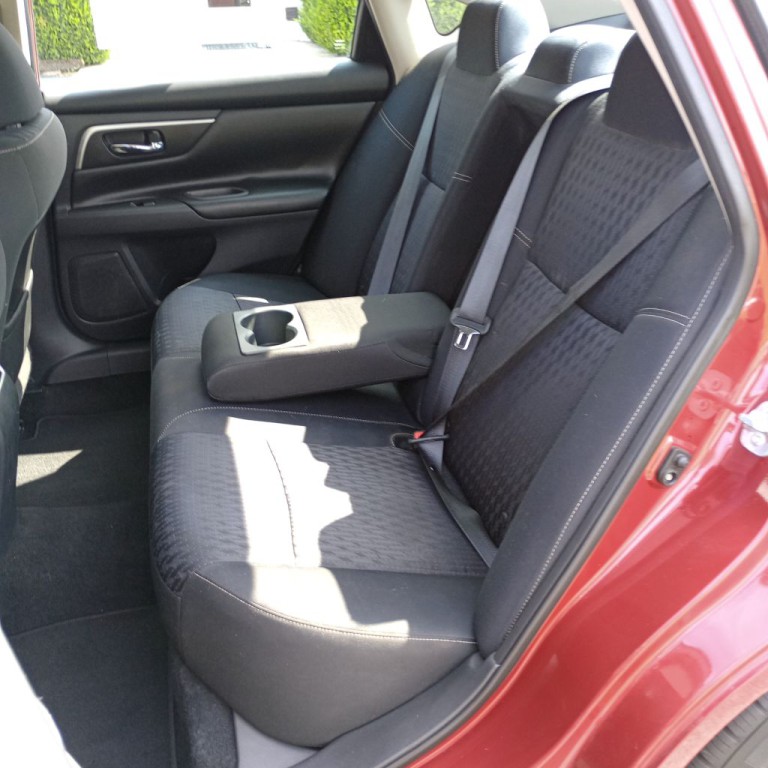 2017 Nissan Altima Image 16