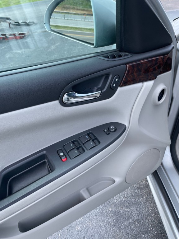 2013 Chevrolet Impala Image 11