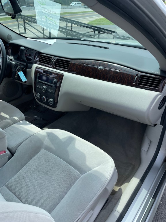 2013 Chevrolet Impala Image 20