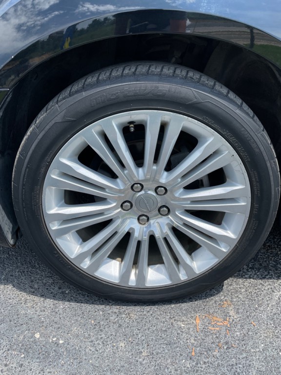 2012 Chrysler 300 Image 25