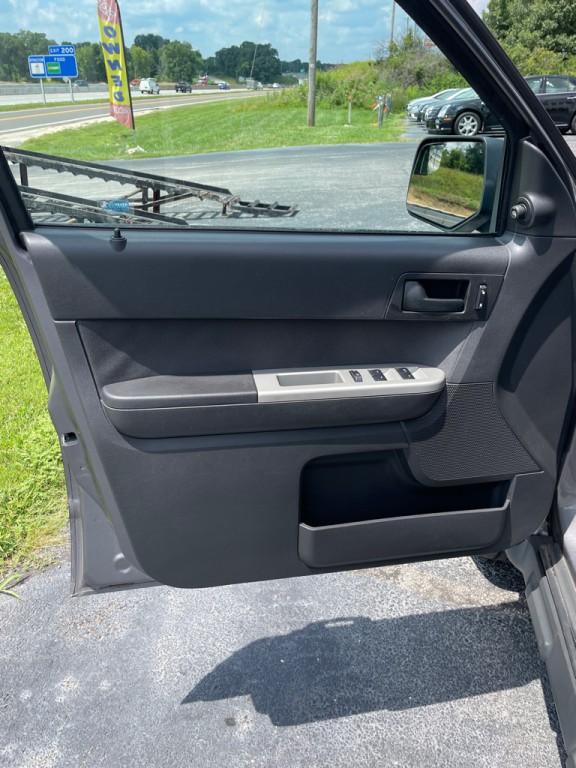 2010 Ford Escape Image 10