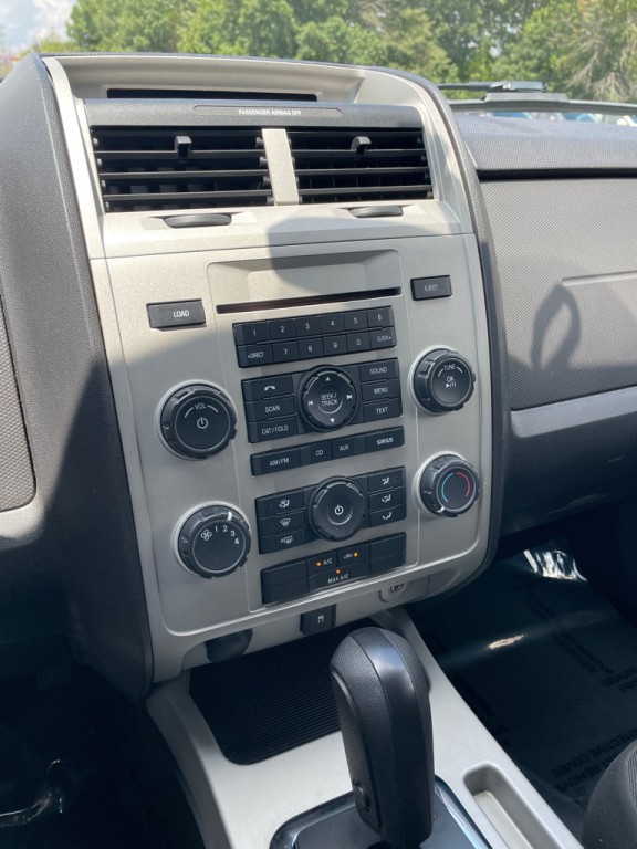 2010 Ford Escape Image 13