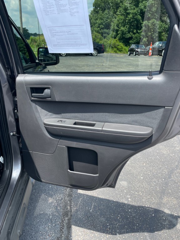 2010 Ford Escape Image 18