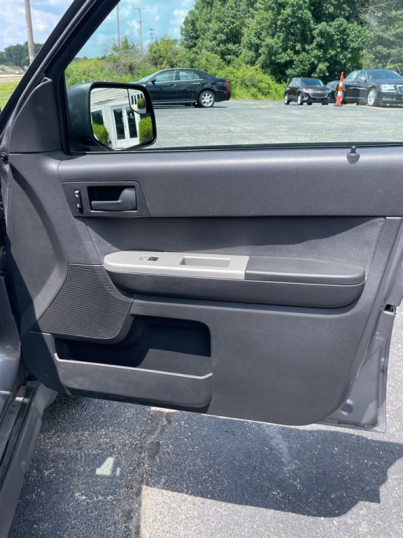 2010 Ford Escape Image 21
