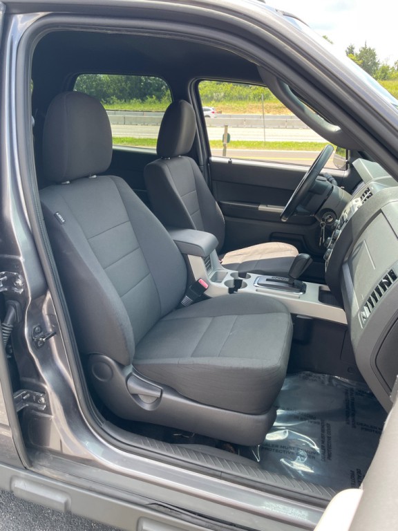 2010 Ford Escape Image 22