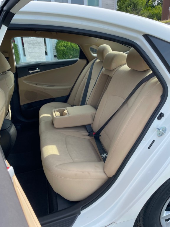 2013 Hyundai Sonata Image 16
