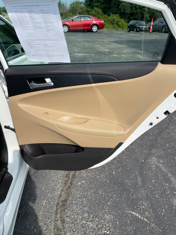 2013 Hyundai Sonata Image 18