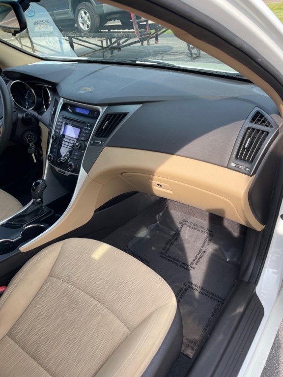 2013 Hyundai Sonata Image 20