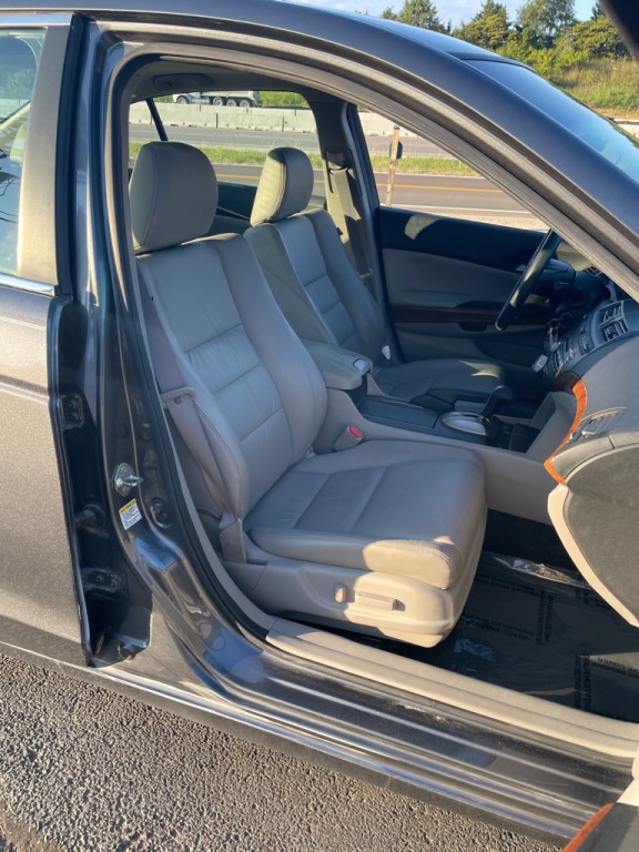 2012 Honda Accord Image 24