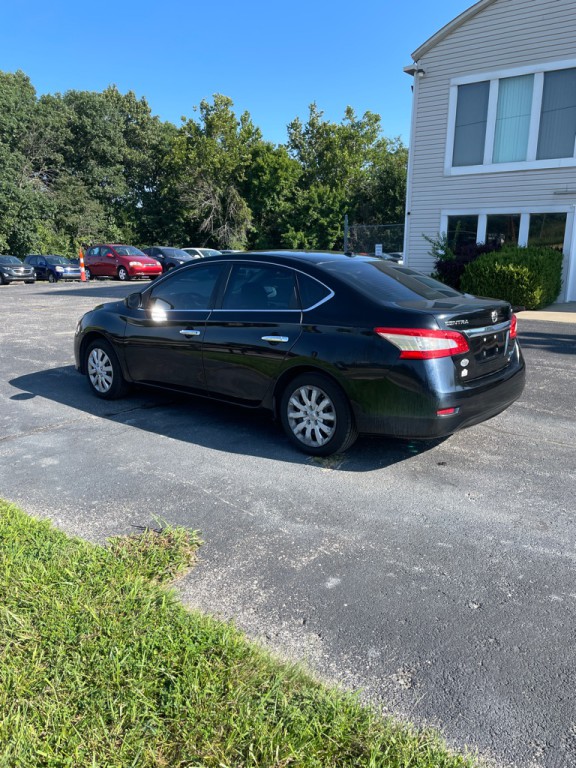 2013 Nissan Sentra Image 3
