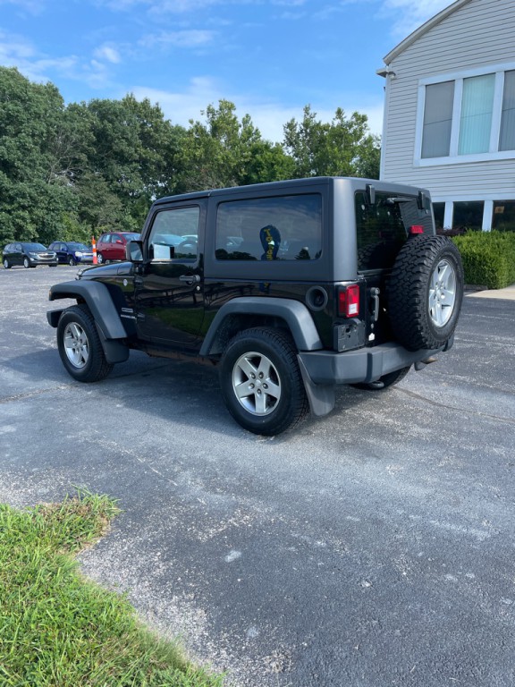 2012 Jeep Wrangler Image 3