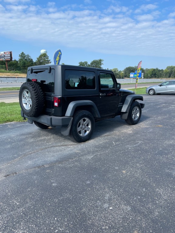 2012 Jeep Wrangler Image 5