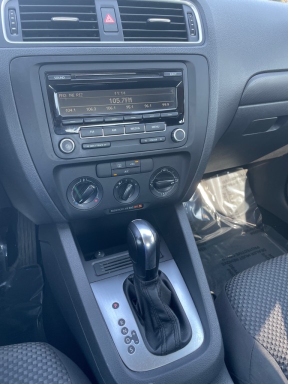 2014 Volkswagen Jetta Image 13