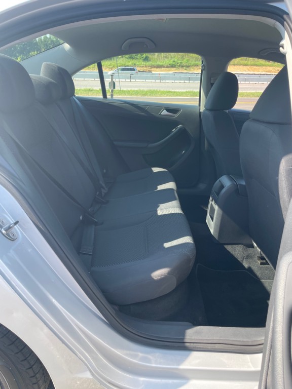 2014 Volkswagen Jetta Image 19