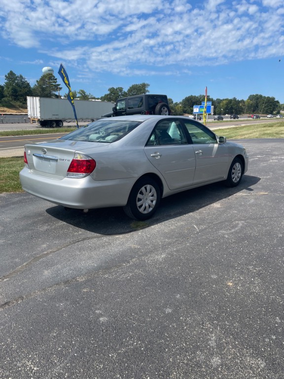 2005 Toyota Camry Image 5