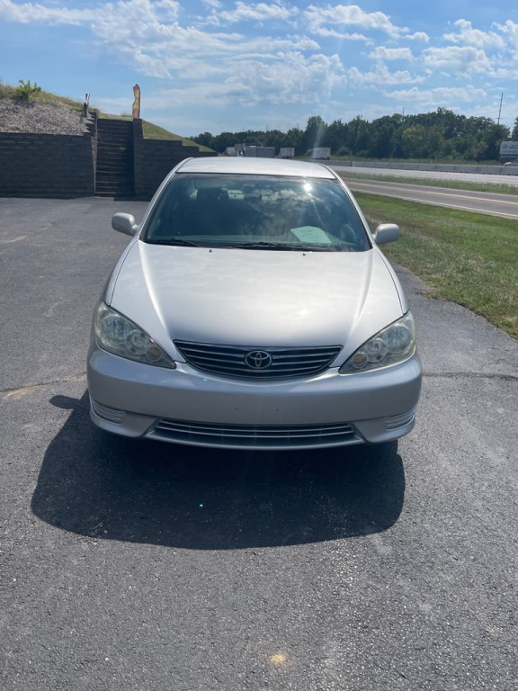 2005 Toyota Camry Image 8
