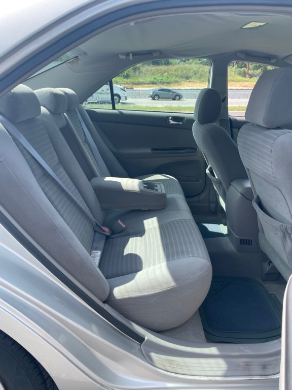 2005 Toyota Camry Image 19