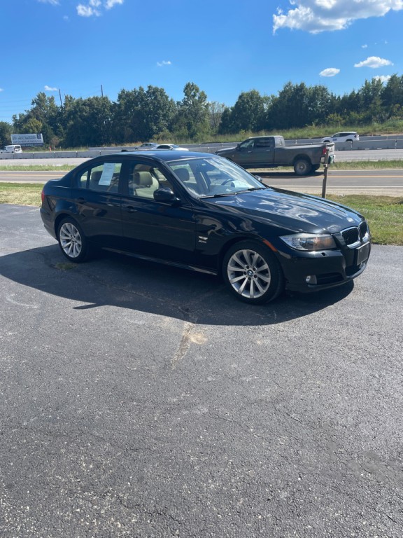 2011 BMW 3 Series Image 7