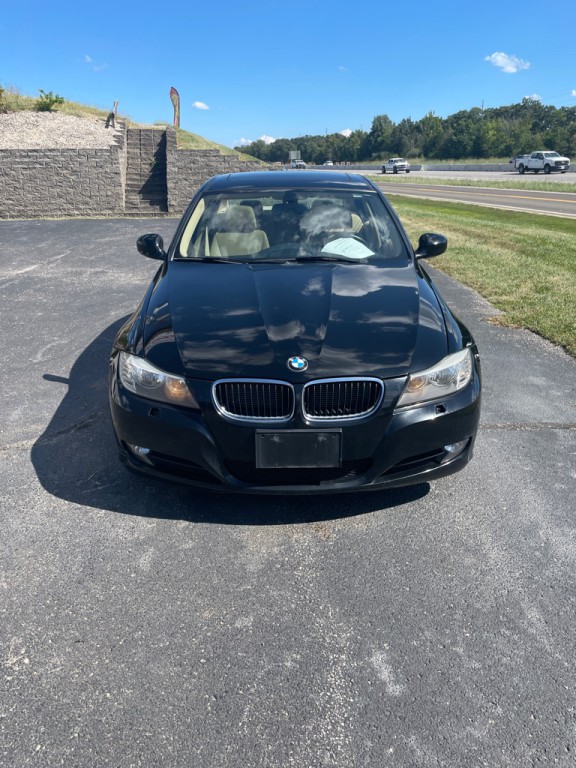 2011 BMW 3 Series Image 8