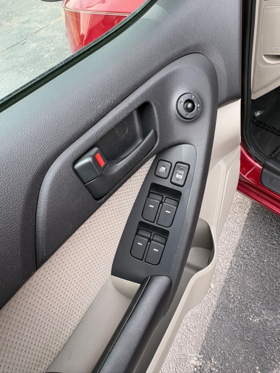 2012 Kia Forte Image 10