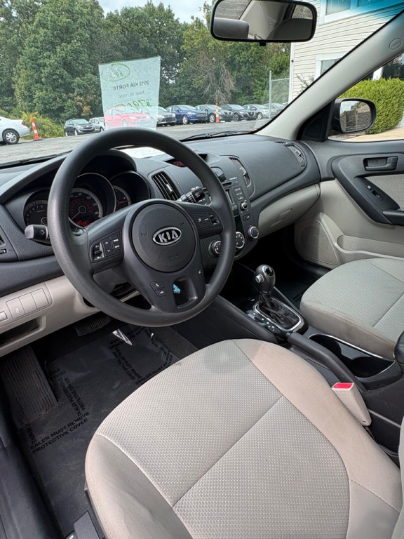 2012 Kia Forte Image 11
