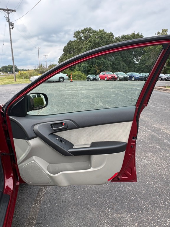 2012 Kia Forte Image 21