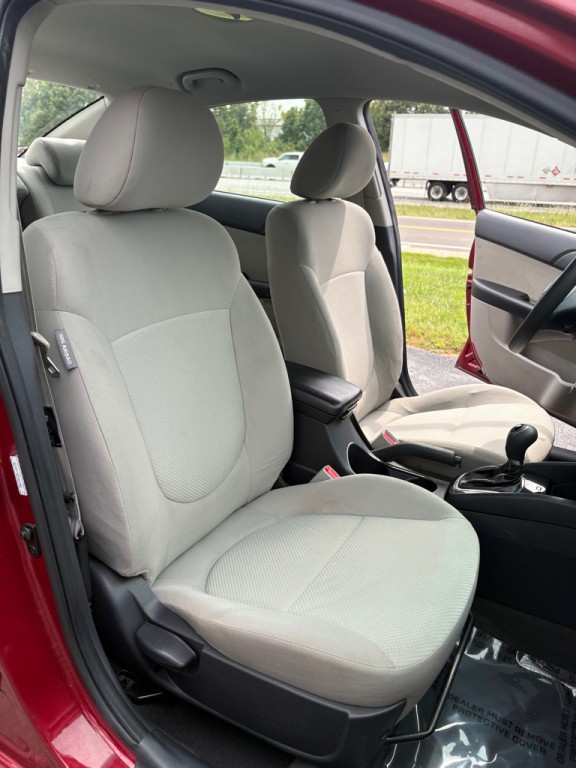 2012 Kia Forte Image 24