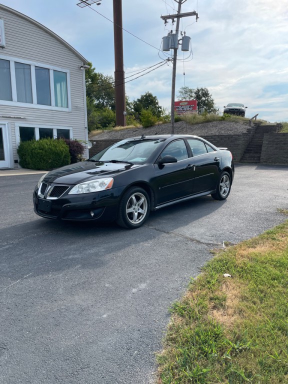 2009 Pontiac G6 Image 1