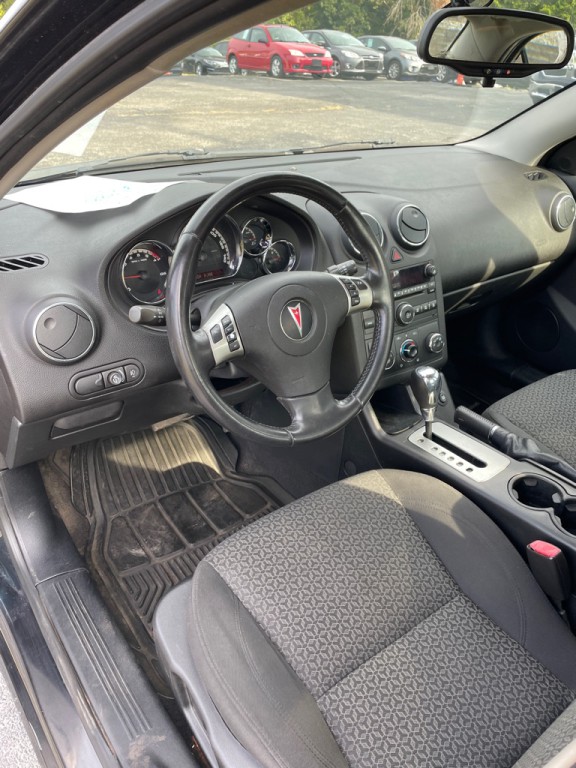 2009 Pontiac G6 Image 9