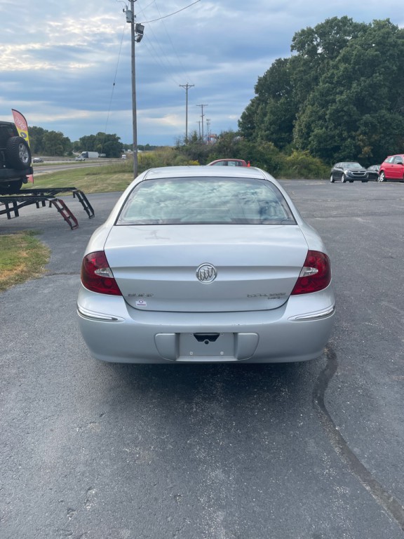 2005 Buick Lacrosse Image 4