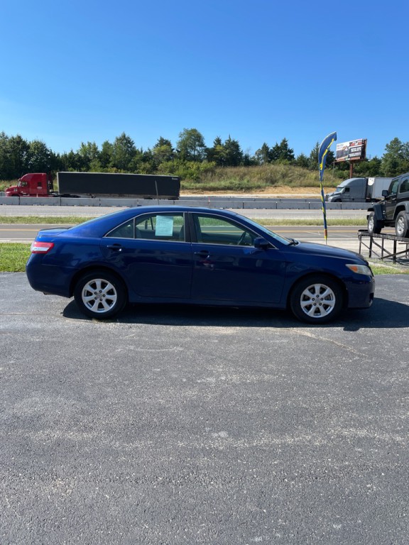 2011 Toyota Camry Image 6