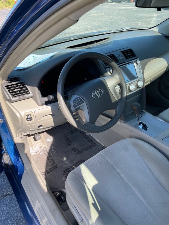 2011 Toyota Camry Image 9