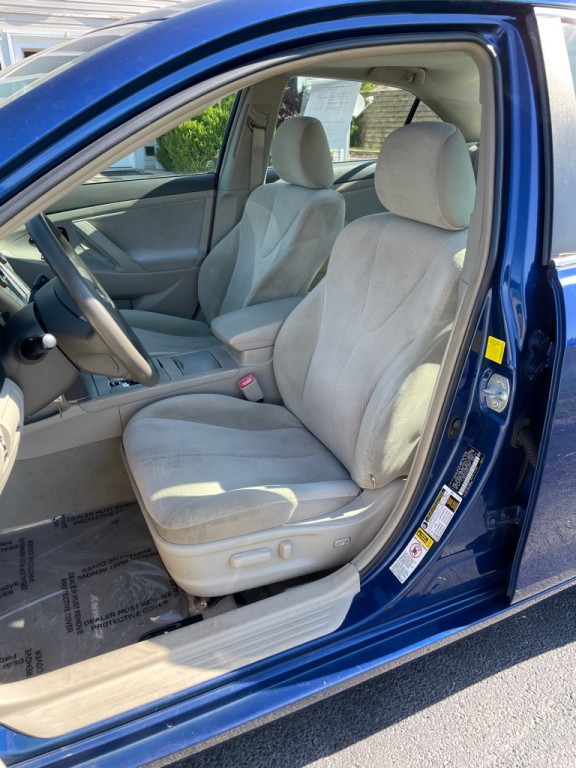 2011 Toyota Camry Image 14