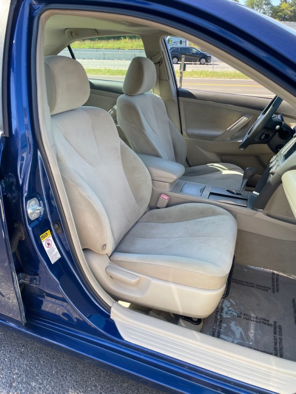 2011 Toyota Camry Image 23