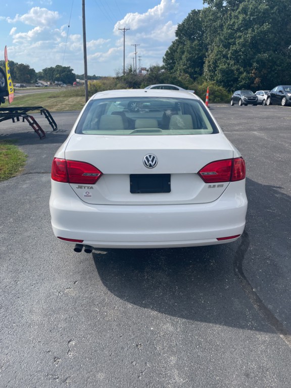 2012 Volkswagen Jetta Image 4
