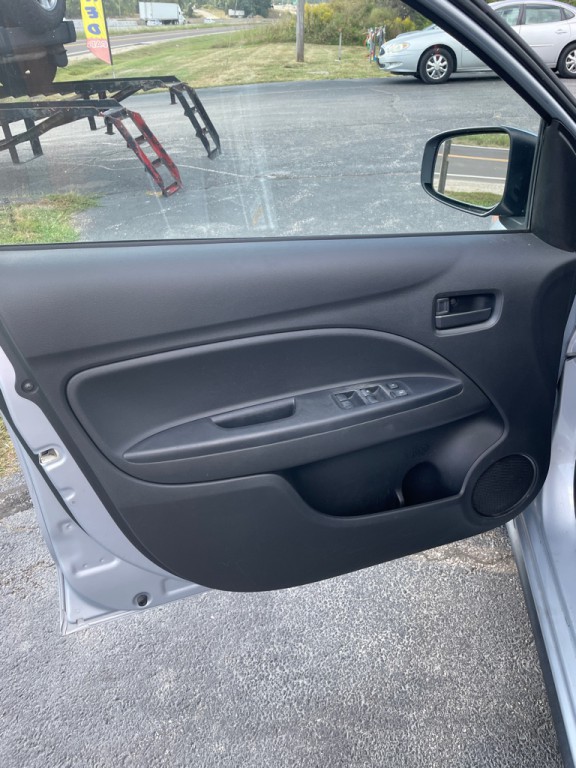 2019 Mitsubishi Mirage Image 10